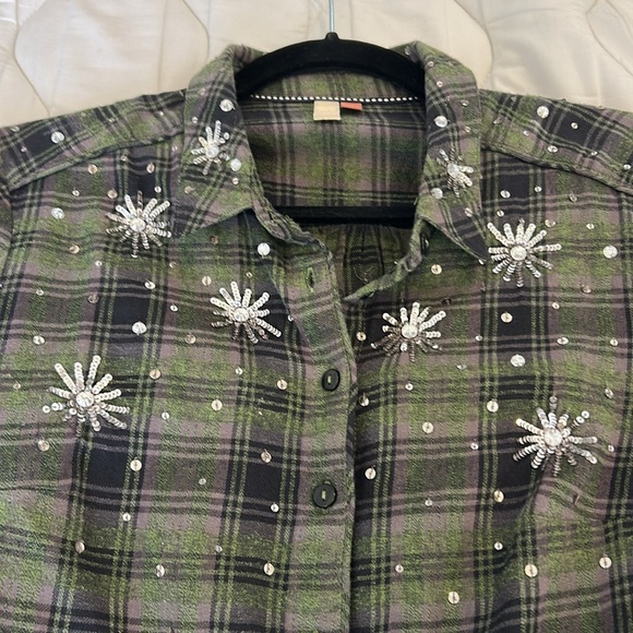 Pilcro Anthropologie Embroidered Top Size Small - Picture 6 of 10